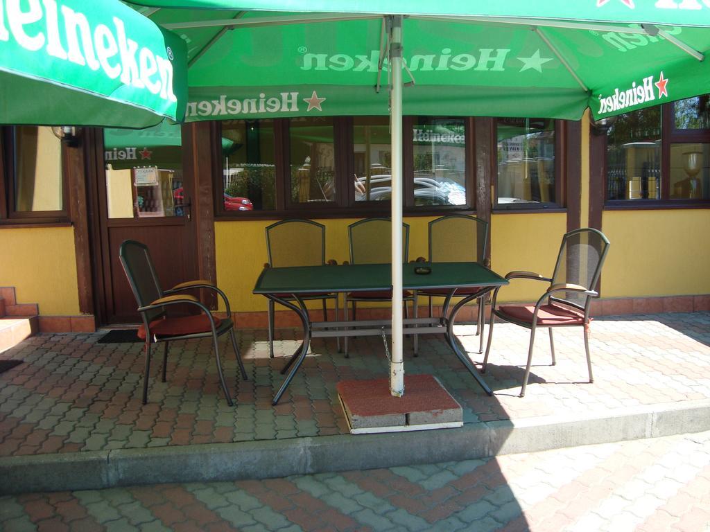 אראד Hotel Lotus מראה חיצוני תמונה