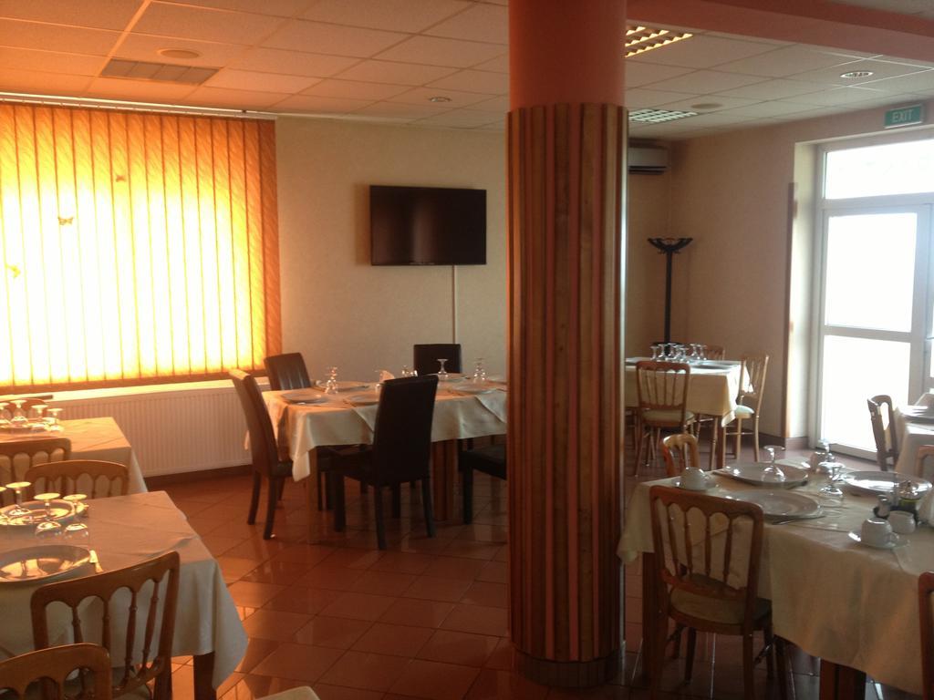 אראד Hotel Lotus מראה חיצוני תמונה