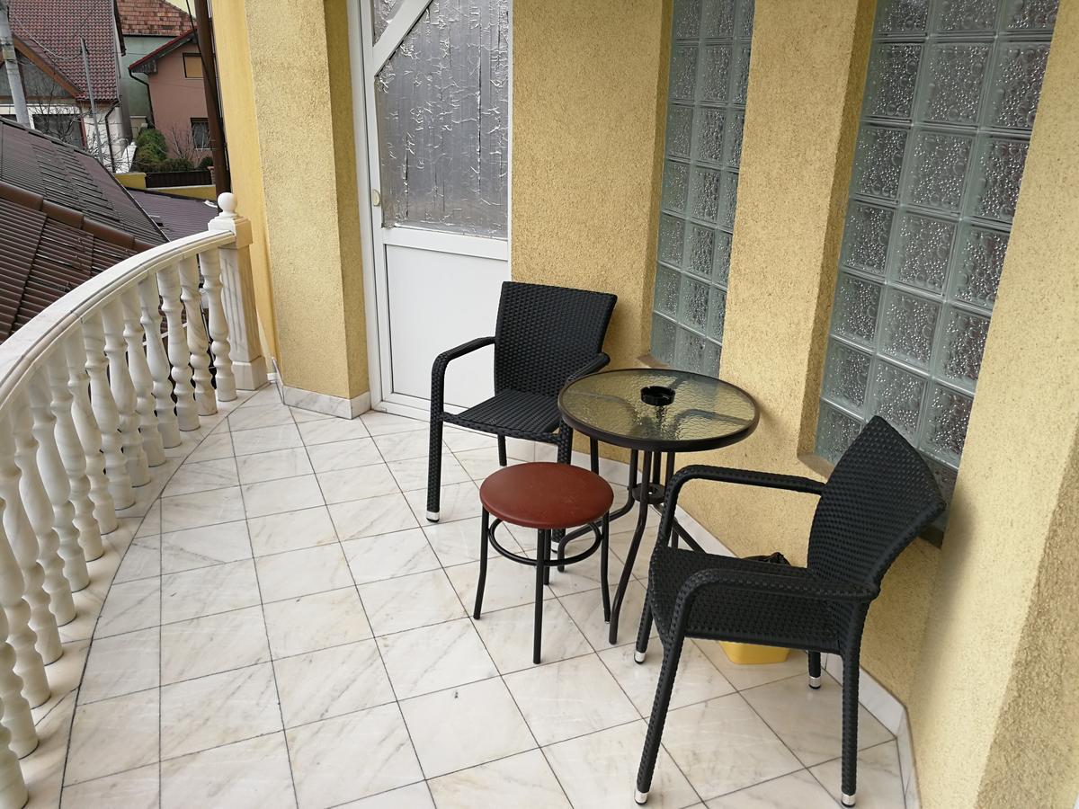 אראד Hotel Lotus מראה חיצוני תמונה